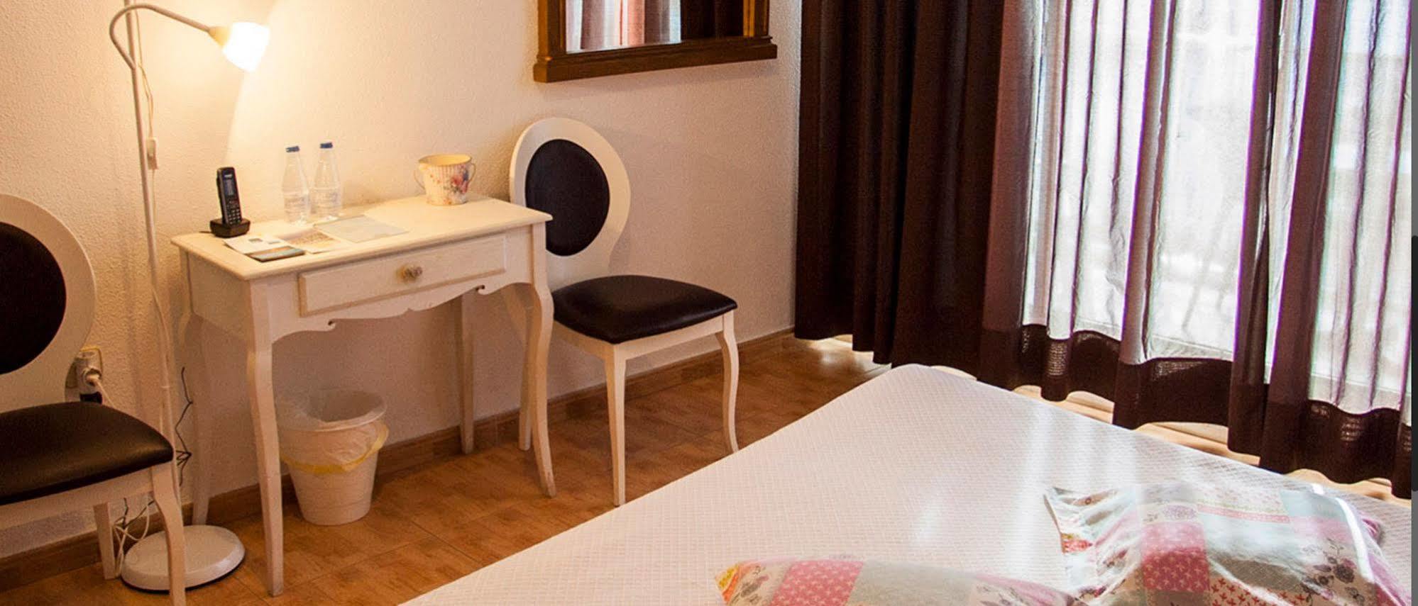 Hotel Ampolla Sol L'Ampolla Extérieur photo